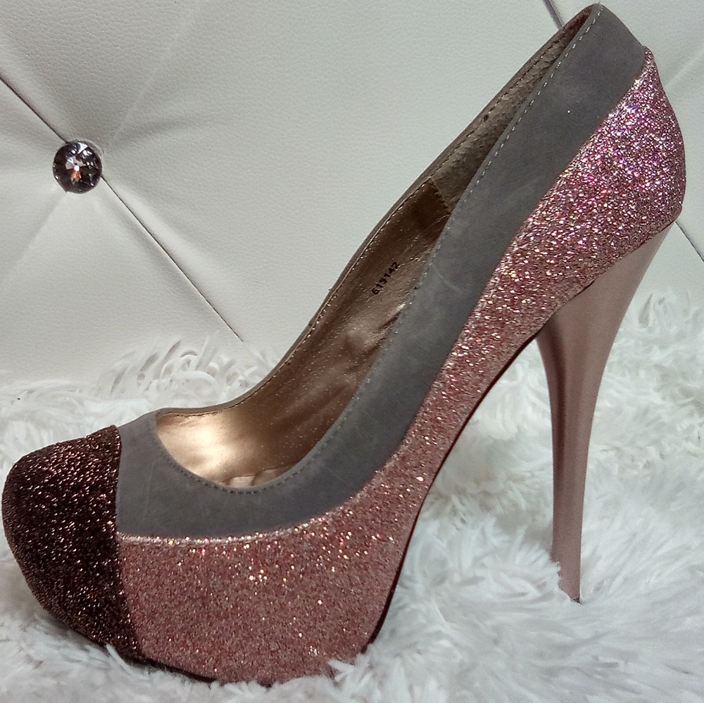 Multi-Color High Heel Pump - Picture 9 of 9